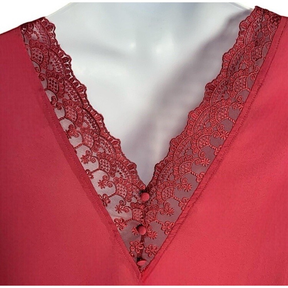 TORRID Georgette Lace Trim V-Neck Blouse NWT Size 1X - Picture 7 of 9